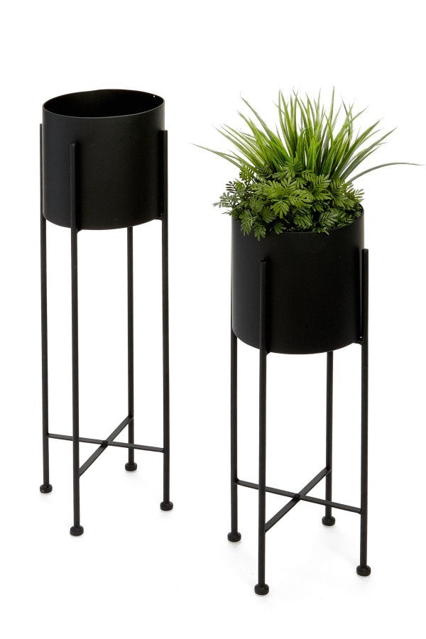 Standing Iron Planter | Planter | Derrick Details