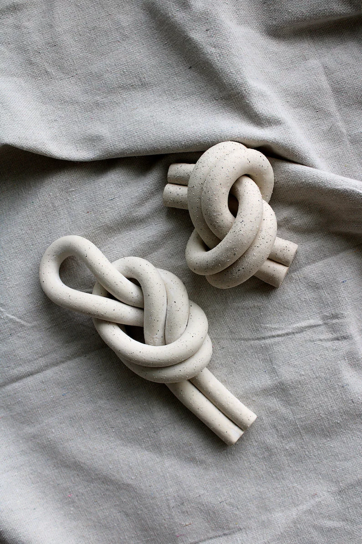 Double Loop Knot | Décor Object | Derrick Details
