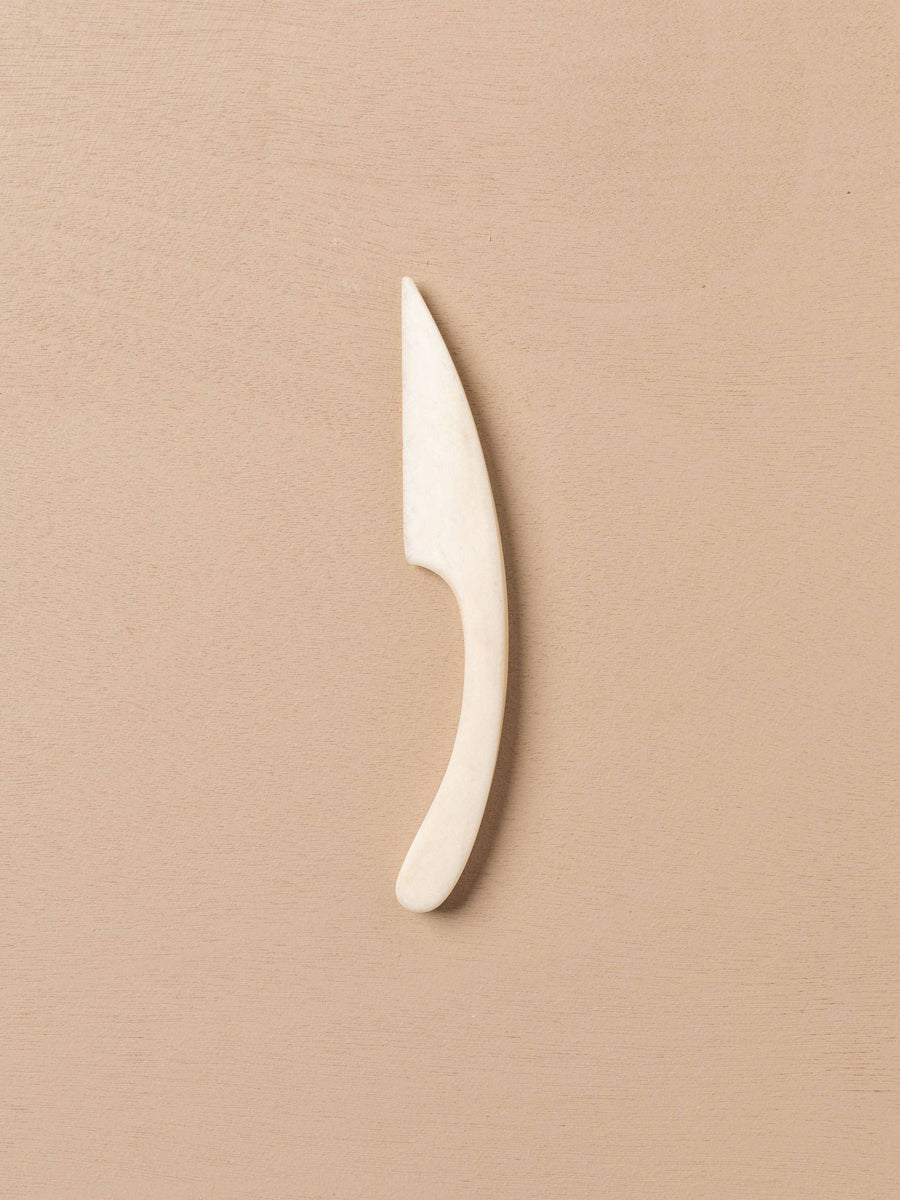 Flow Cheese Knife - Marshmallow |  | Derrick Details