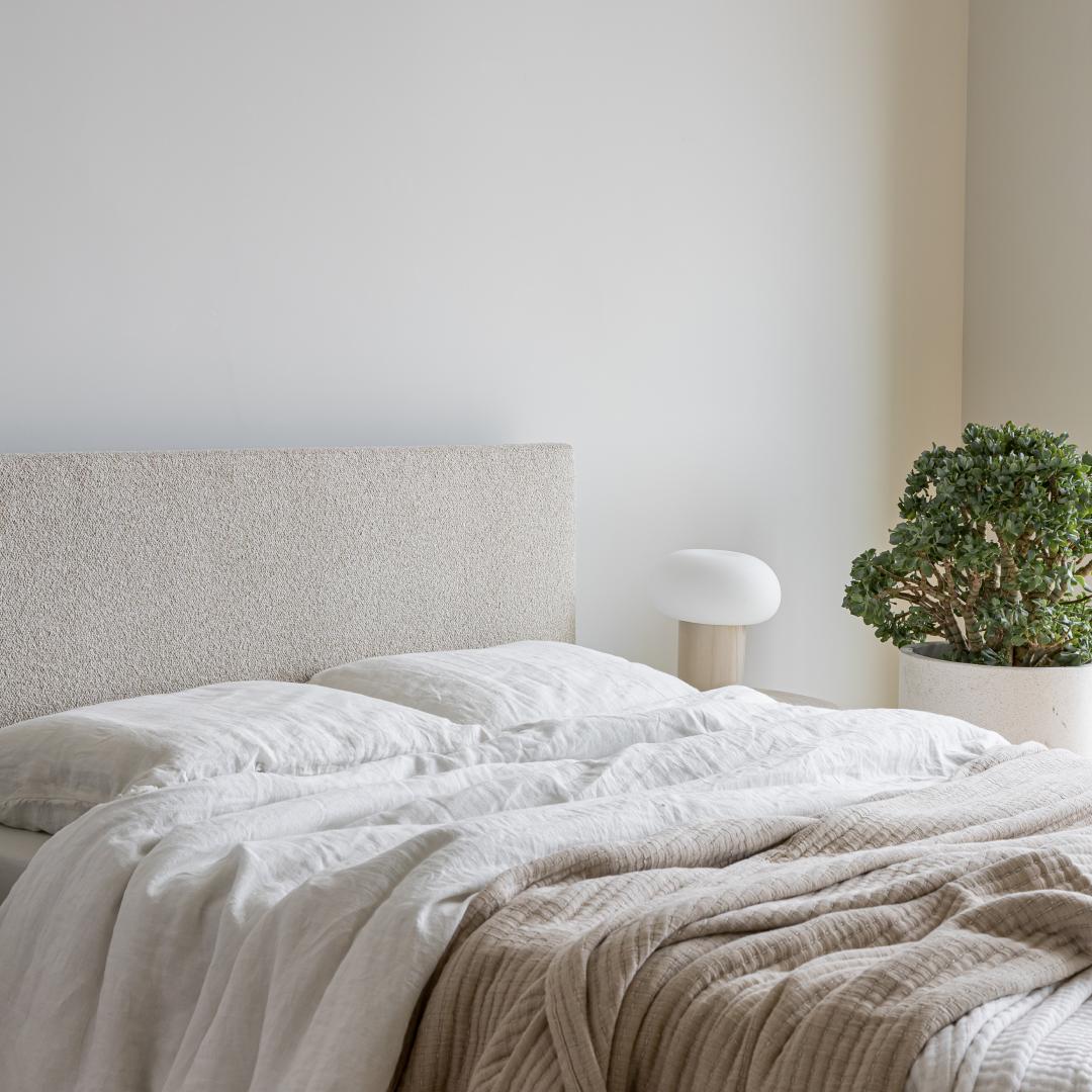 Luna Bed | Double | Bed | Derrick Details