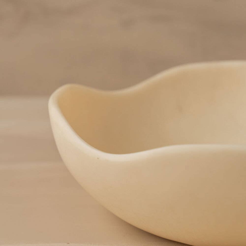 Flow Small Salad Bowl | Marshmallow |  | Derrick Details