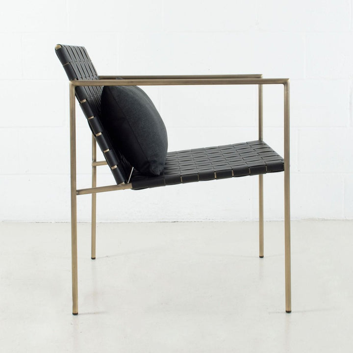 Soho Lounge Chair | Lounge Chair | Derrick Details